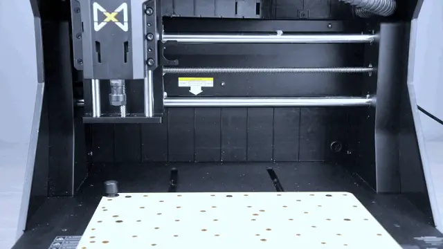 主轴移动至换刀位置